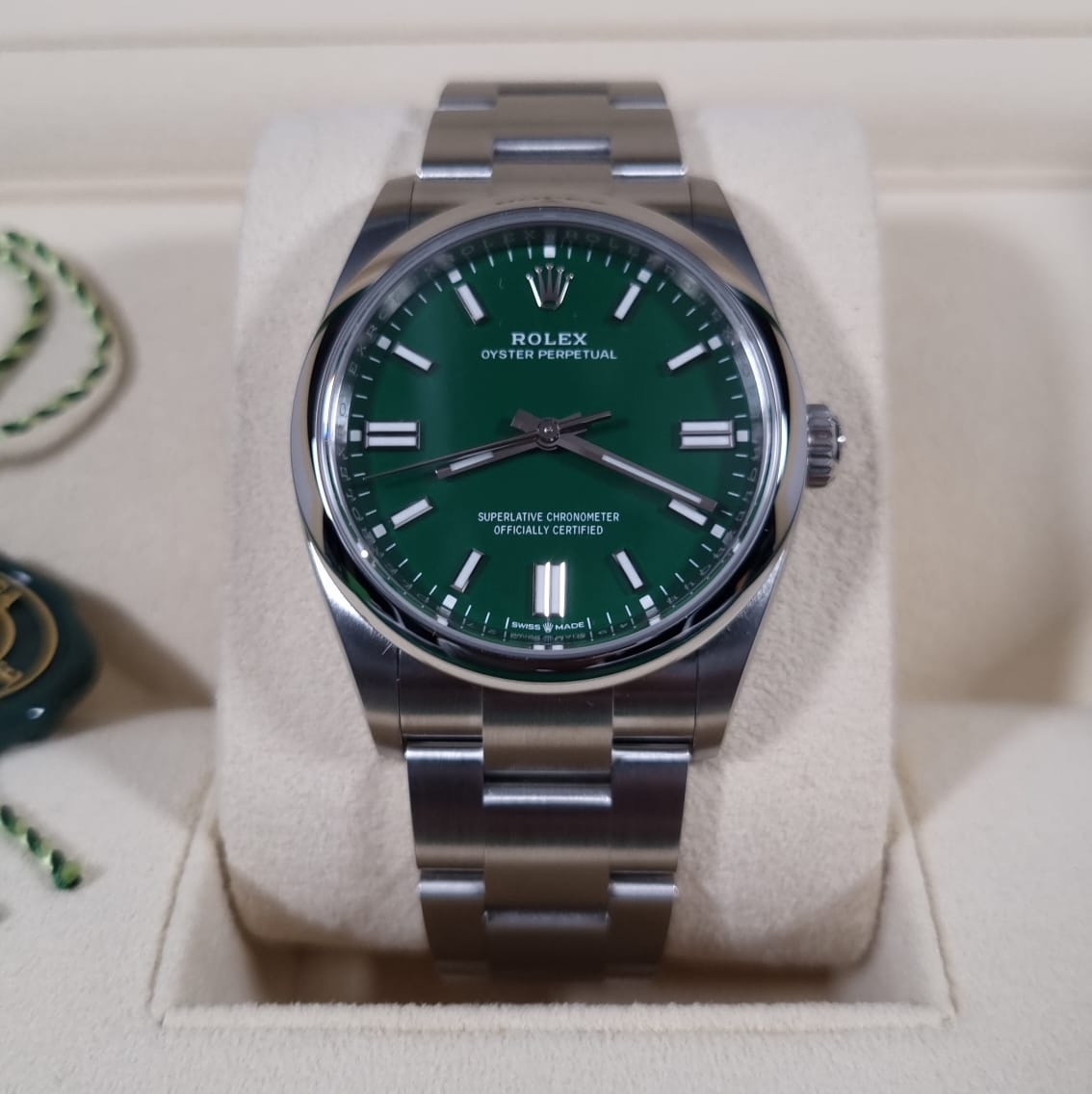 ROLEX “OYSTER PERPETUAL” 12600